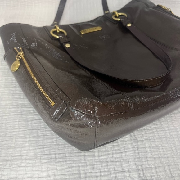 COACH F20432 CHOCOLATE Brown Patent Leather Shoulder Bag handbag Purse - Picture 8 of 15